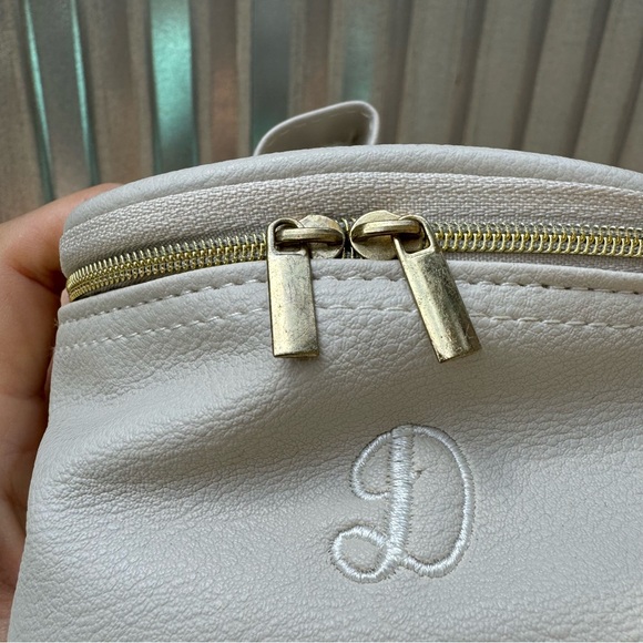 Soft Travel Jewelry Case with Embroidered Initial “D” - Picture 2 of 11